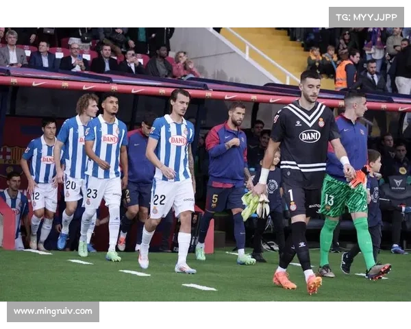 巴塞罗那与皇家马德里:西甲赛场上的世纪对决与荣耀传承 巴塞罗那与皇家马德里:西甲赛场上的世纪对决与荣耀传承